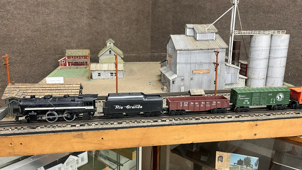 A photograph taken at the Bird's Eye exhibit at the Wakarusa Historical Museum
