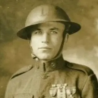 Headshot of Alexander Arch