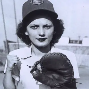 Headshot of Bonnie Baker