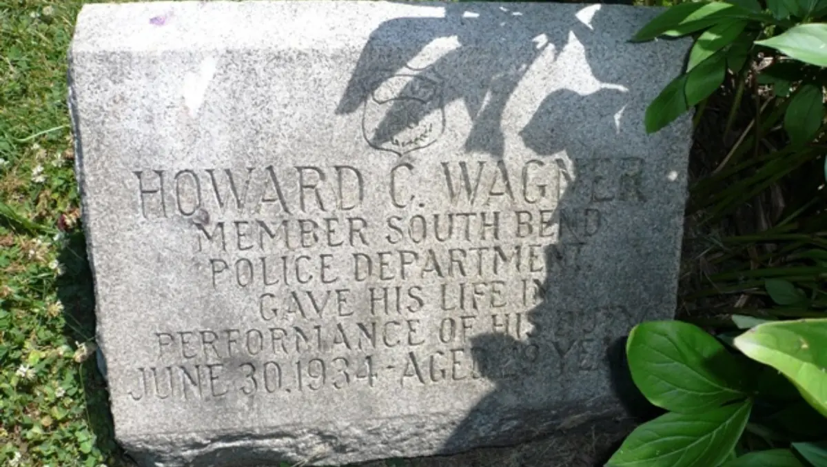 Howard Wagner's gravestone, photographed in the South Bend City Cemetery
