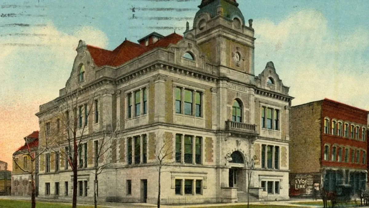 Postcard depicts South Bend's City Hall in 1914