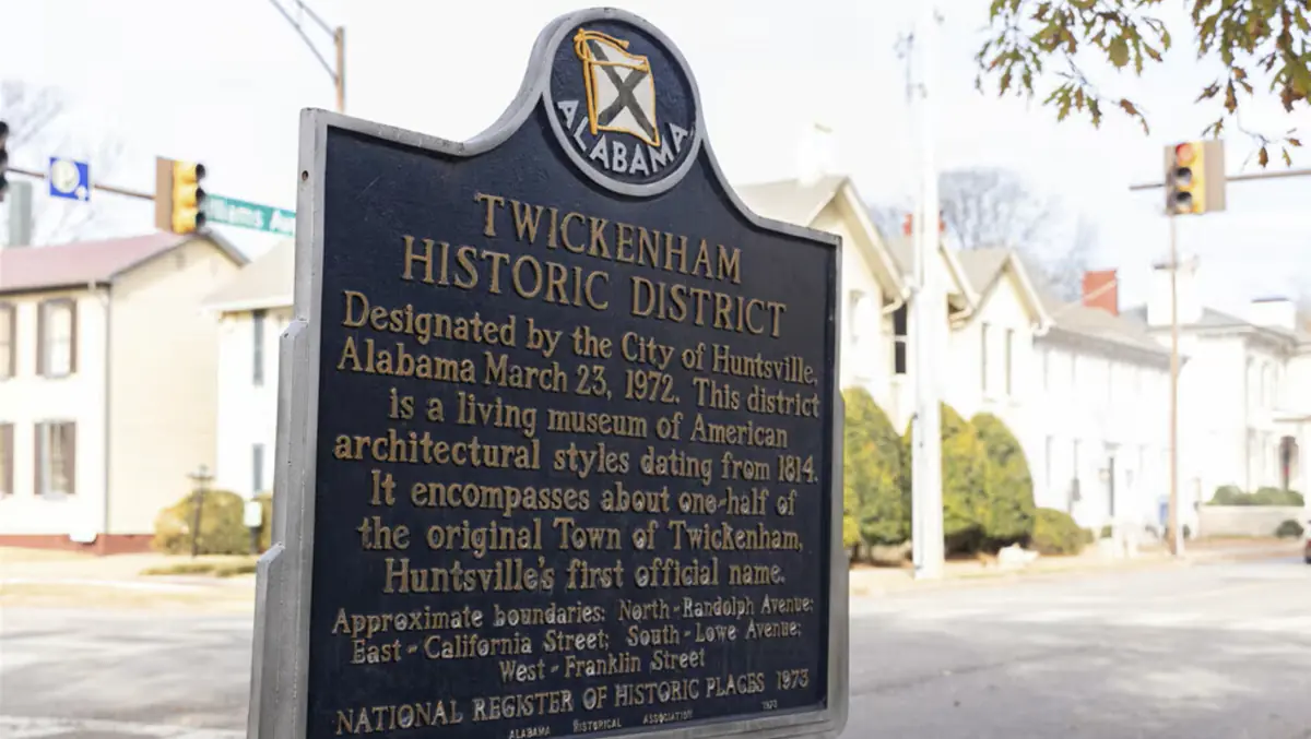 Photograph of Twickenham Historical District in Huntsville, Alabama